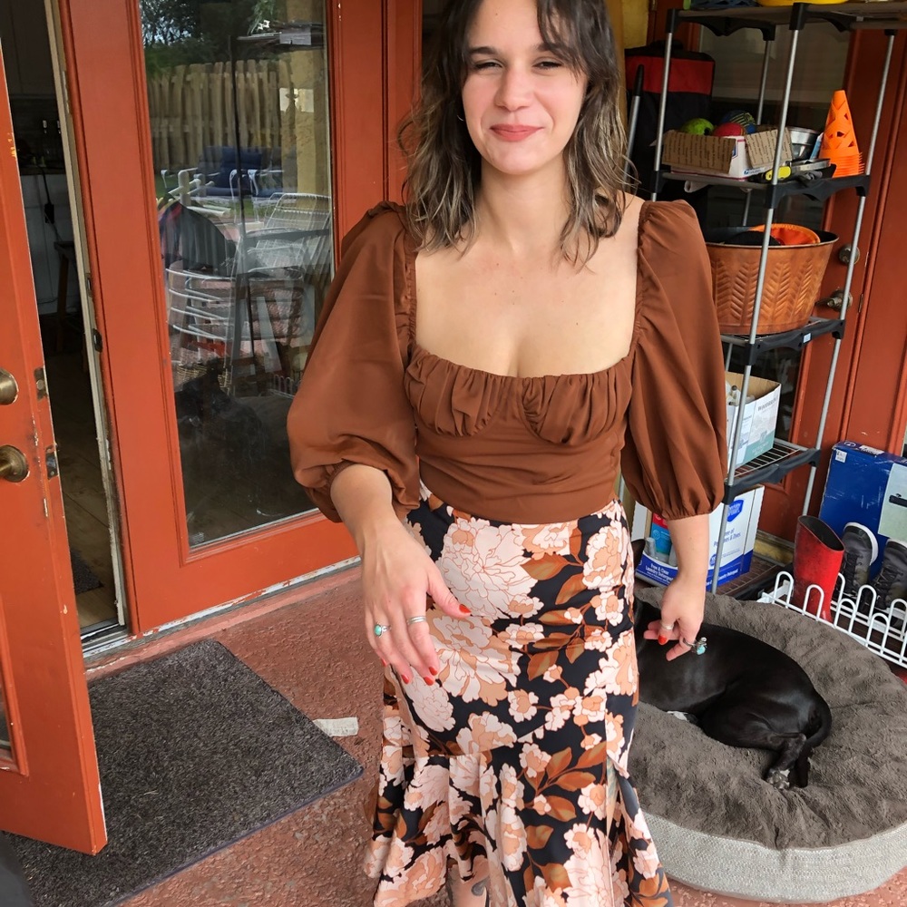 Cropped Puff sleeve top (worn twice)